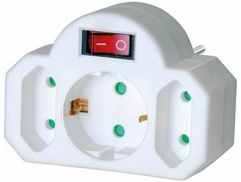 Brennenstuhl grenuttag med 1x jordad CEE 7/4 och 2x IEC 60906-1-uttag